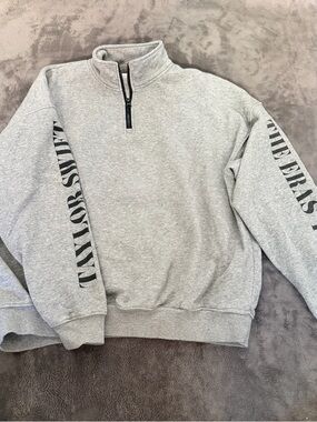 Taylor Swift Authentic Eras Tour Gray Quarter-Zip Sz M